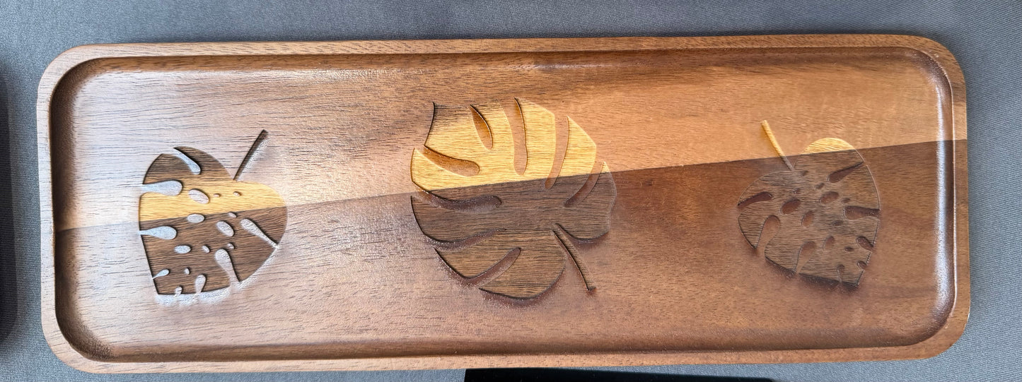 Monstera wood tray